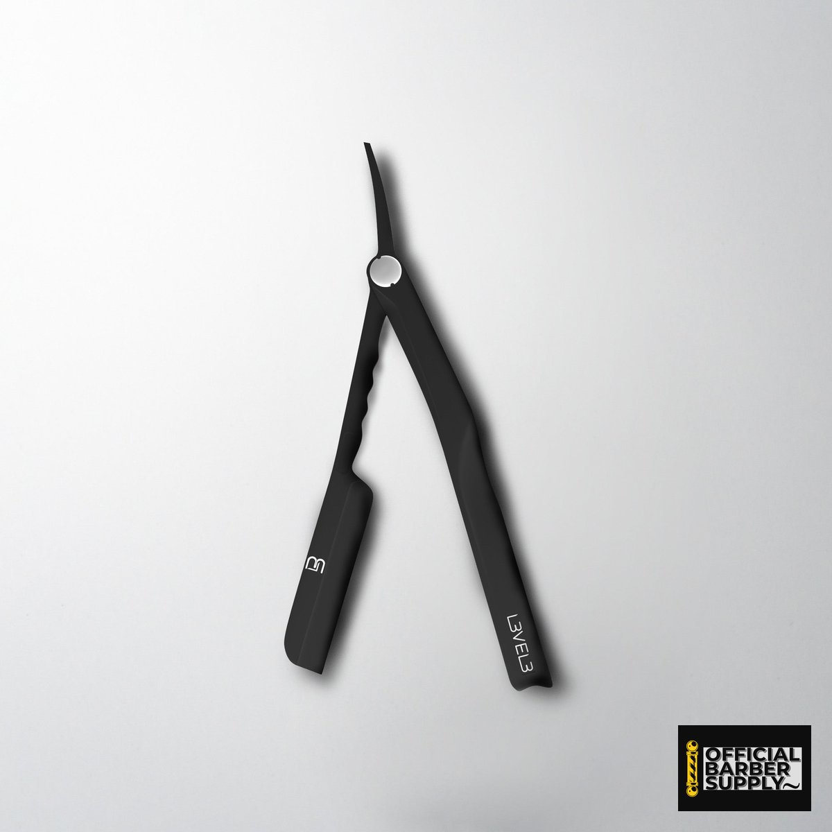 L3VEL3 Milly Clutch Razor Holder