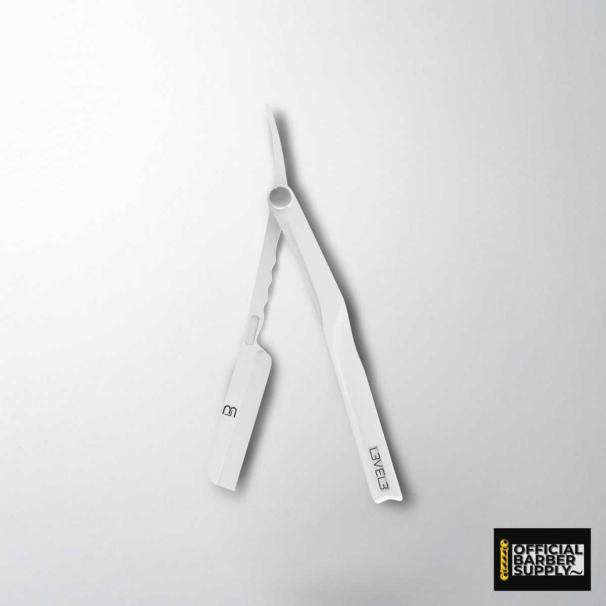 L3VEL3 Milly Clutch Razor Holder